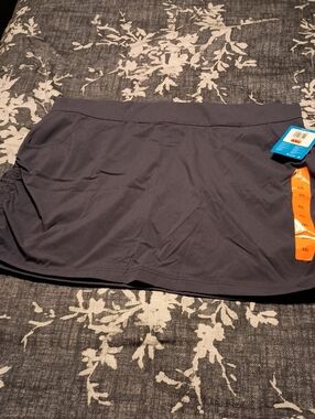 Columbia Women's Omni Shield Skort In Nocturnal - XXL. NWT
